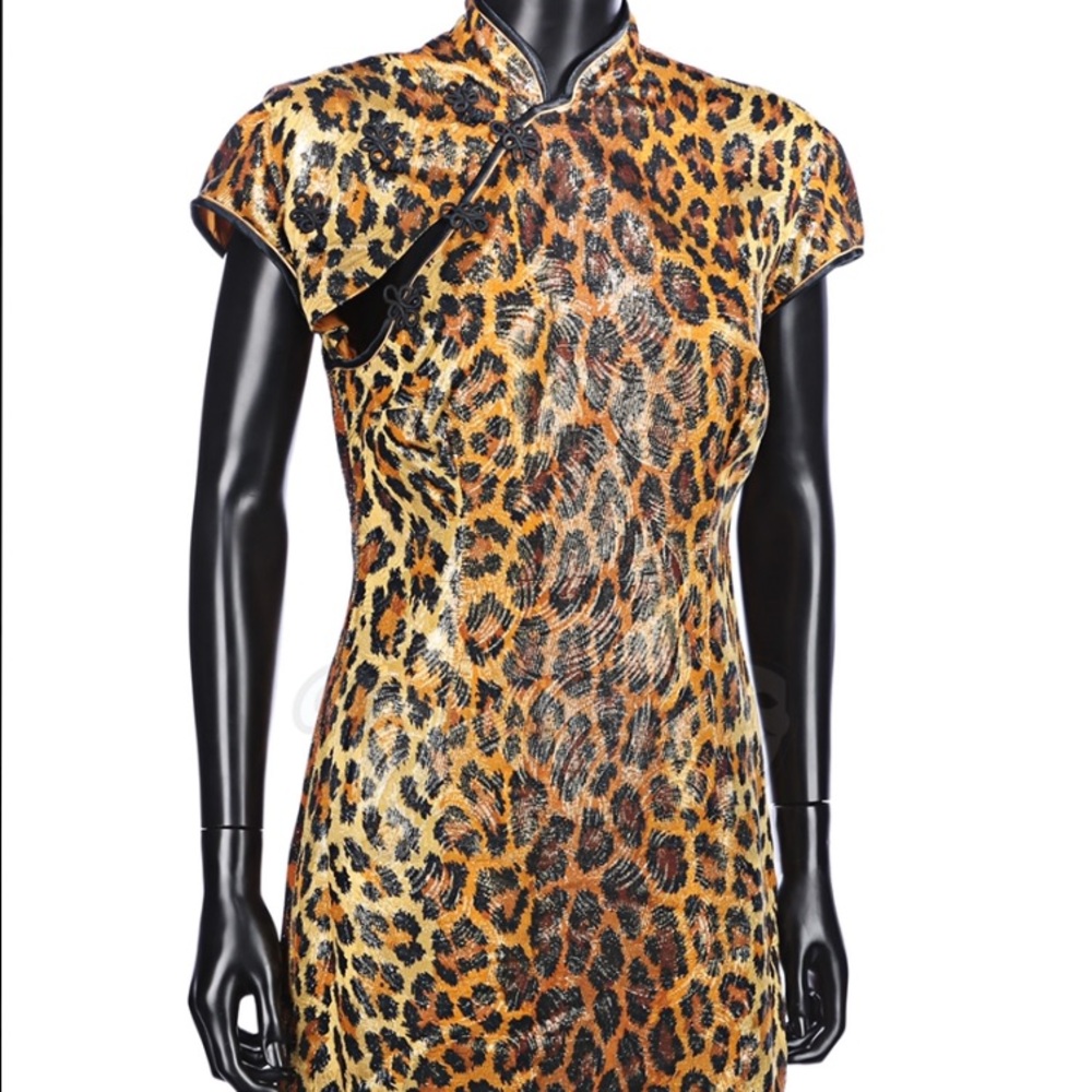 Toni Collette’s Leopard Dress Velvet Goldmine